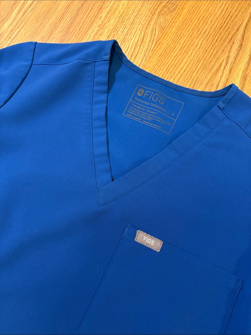 FIGS Catarina Royal Blue Scrub Top – Size Small